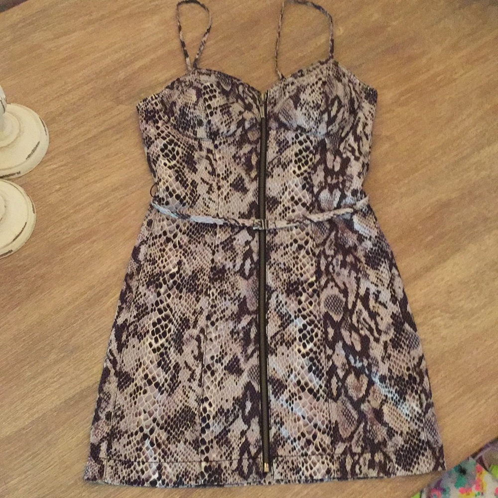 Guess zip up front snake print belted dress